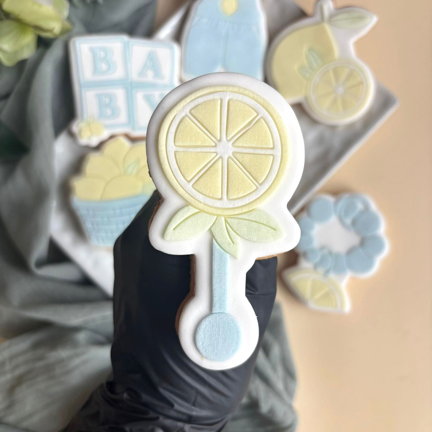 #02 - Hochet Citron