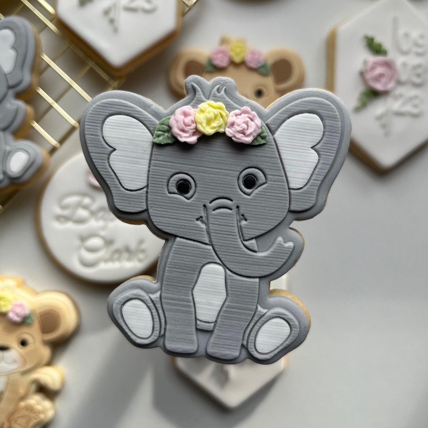 #01 - Elephant Bébé
