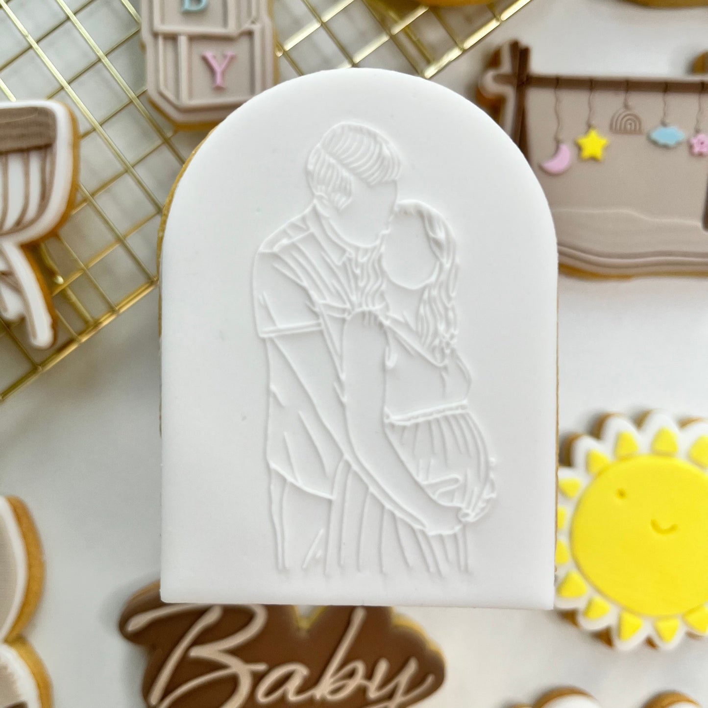 BABY #027 - Pregnant Couple