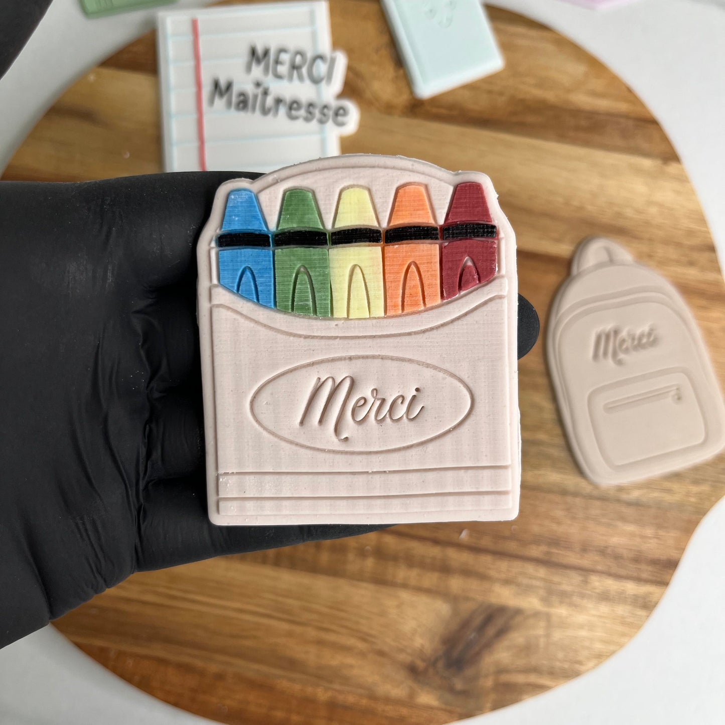 #10 - Crayons