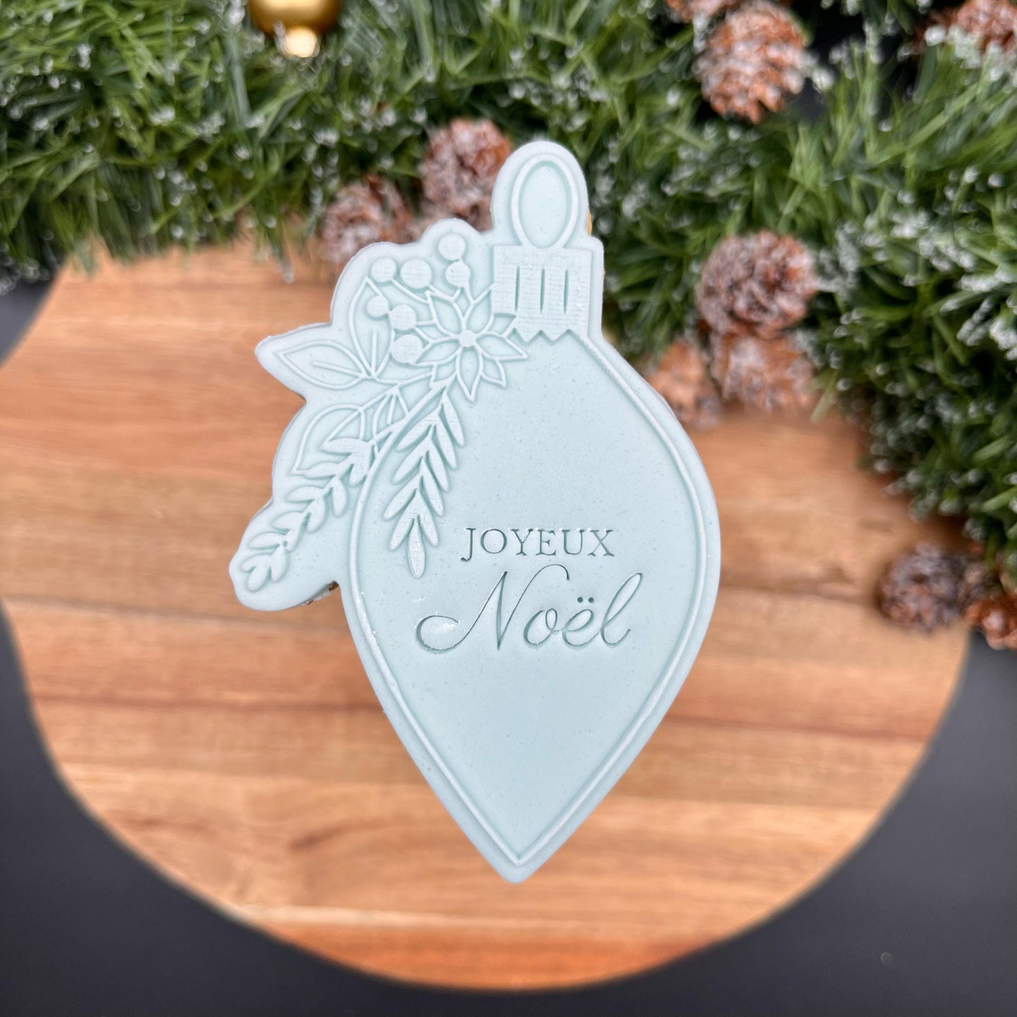 #032 - Christmas Bauble