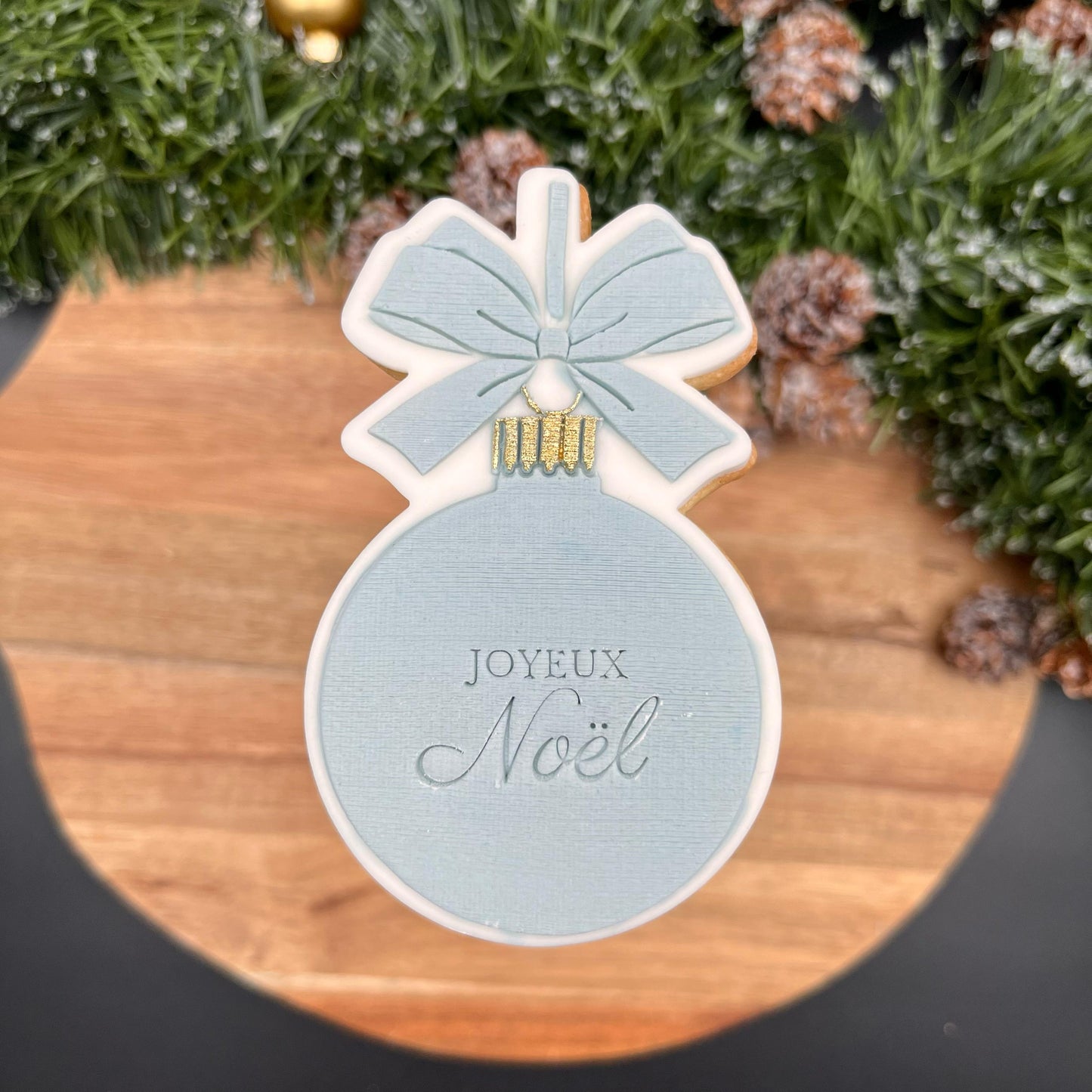 #090 - Christmas Bauble