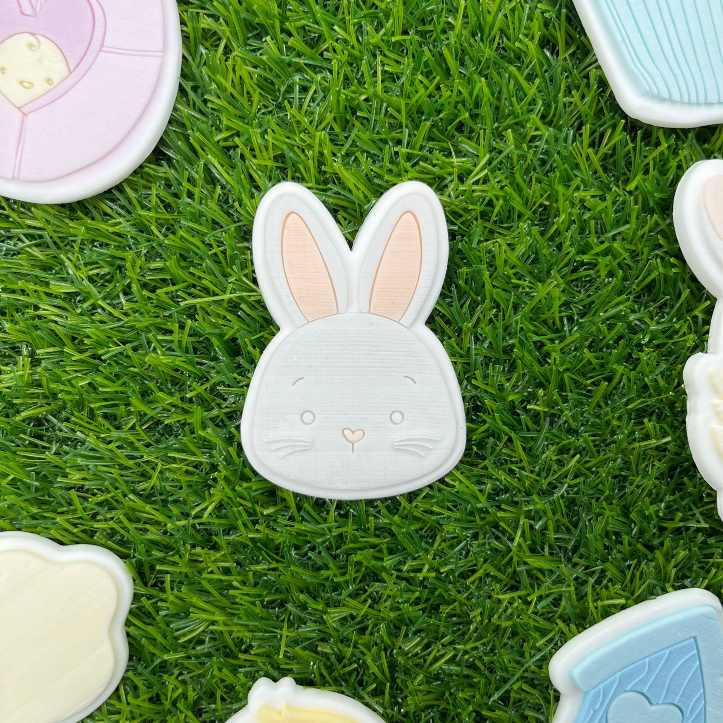 #025 - Rabbit Head