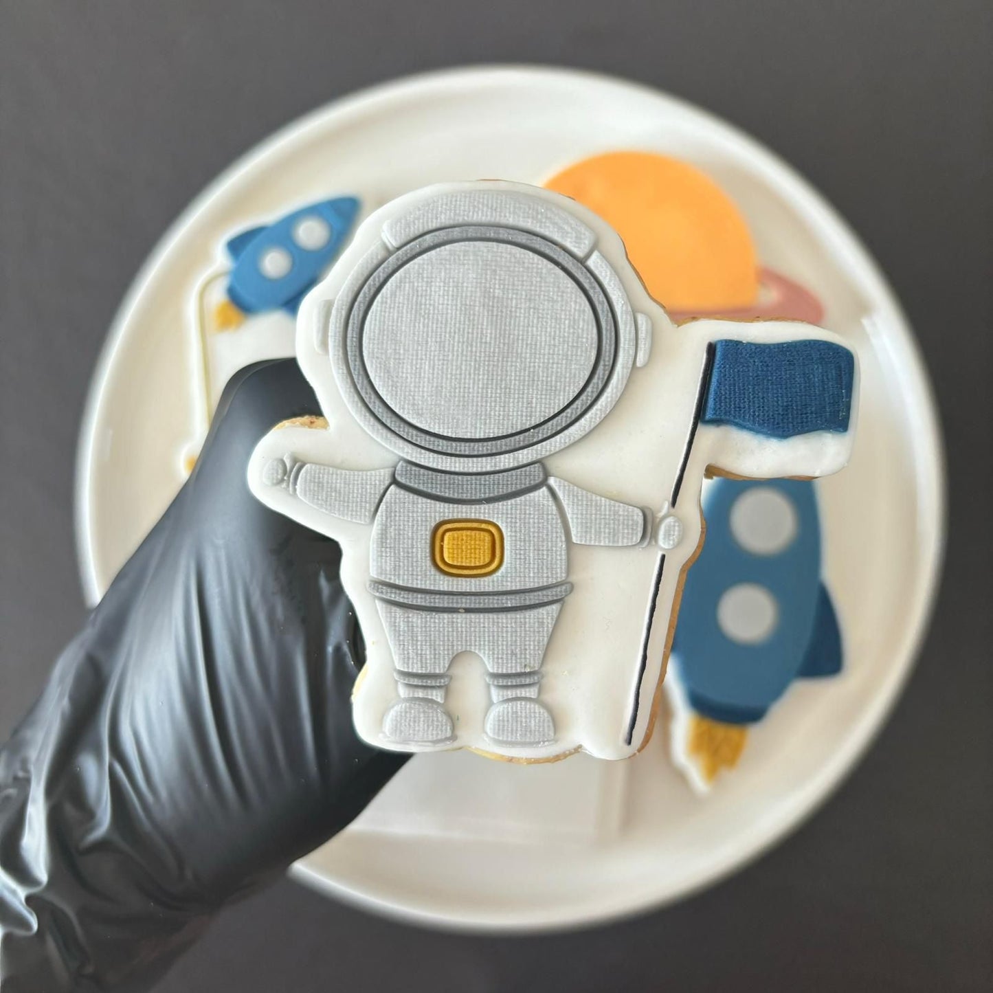 SPACE #03  - Astronaute