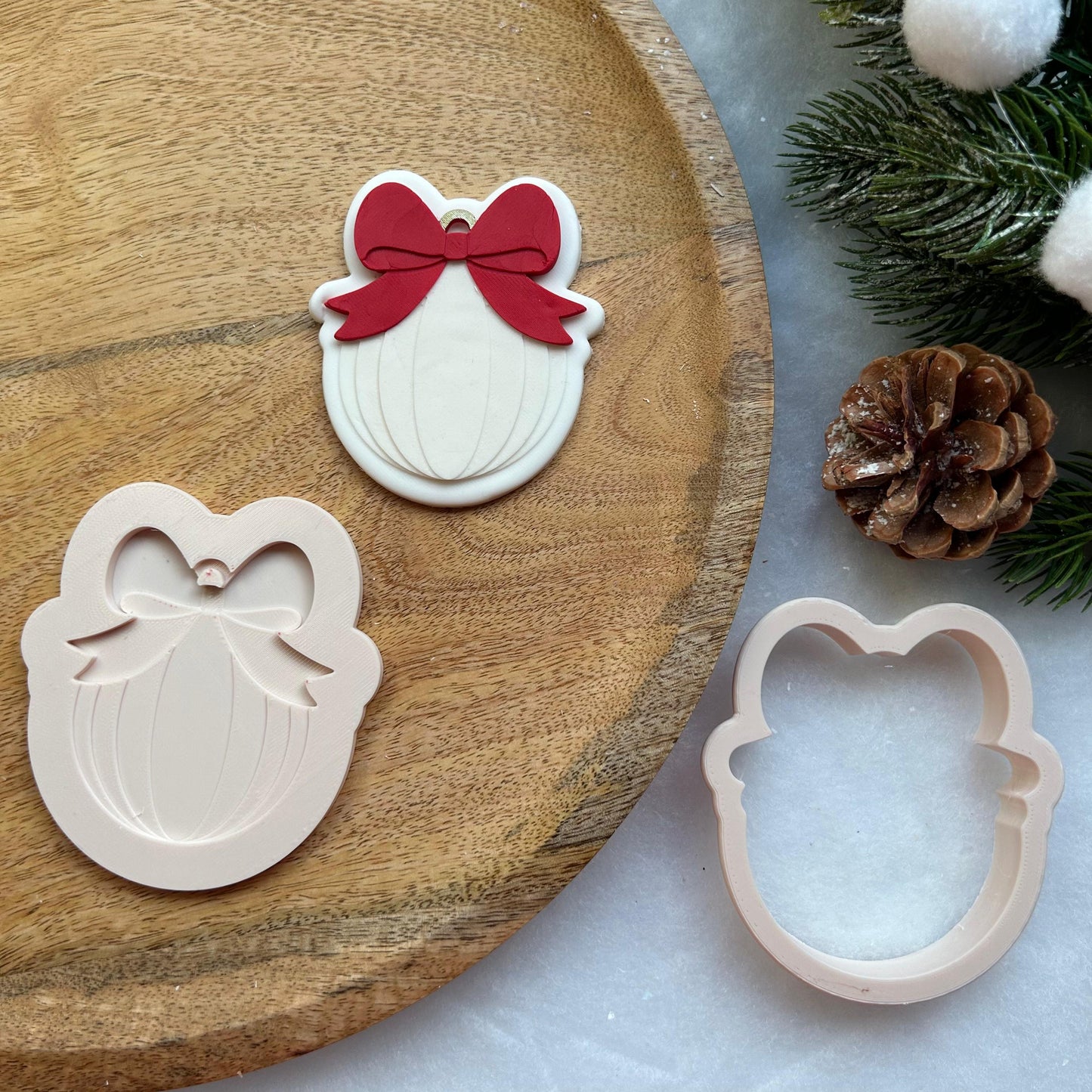 #081 - Ornament