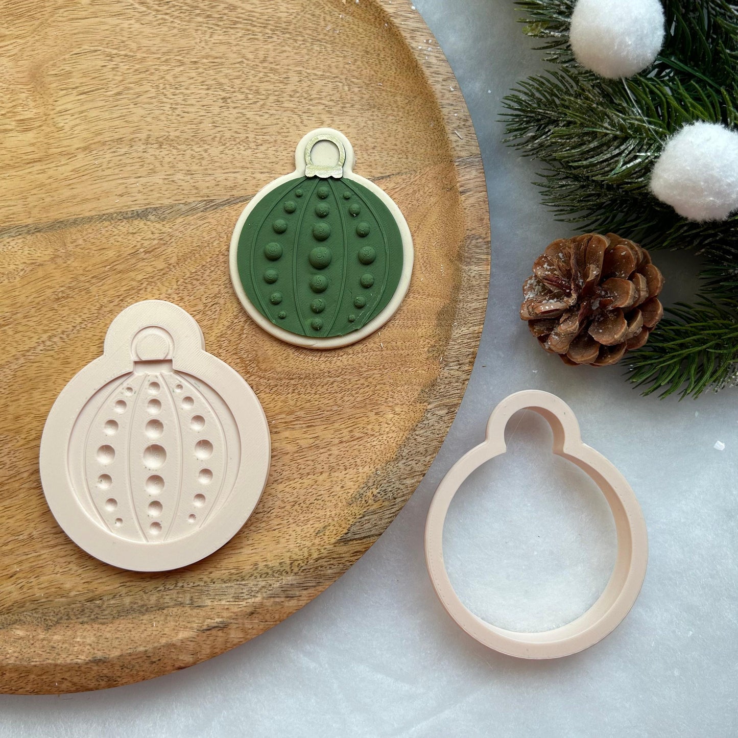 #082 - Ornament