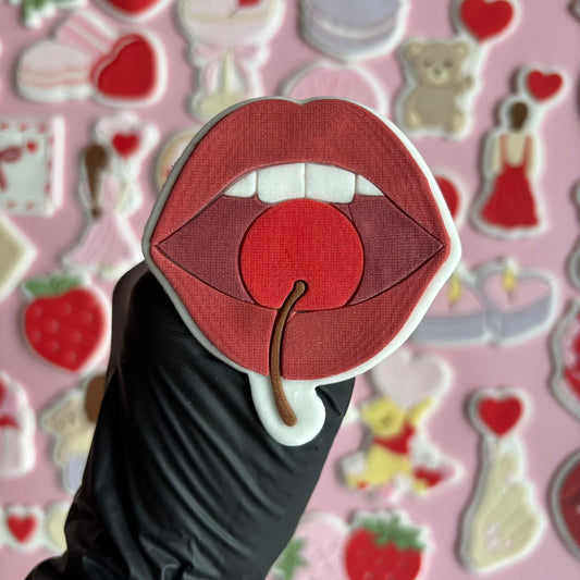 #081 - Bouche Cerise