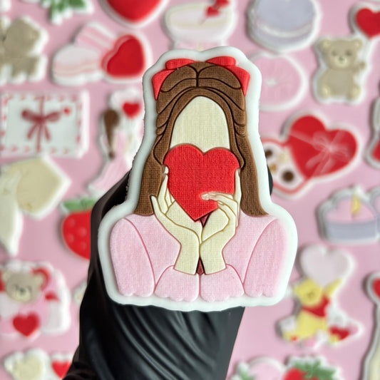 #053 - Fille avec Coeur