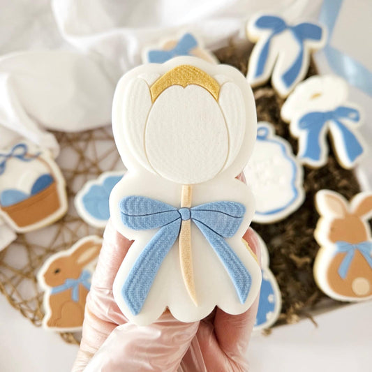 #055 - Tulip with Bow