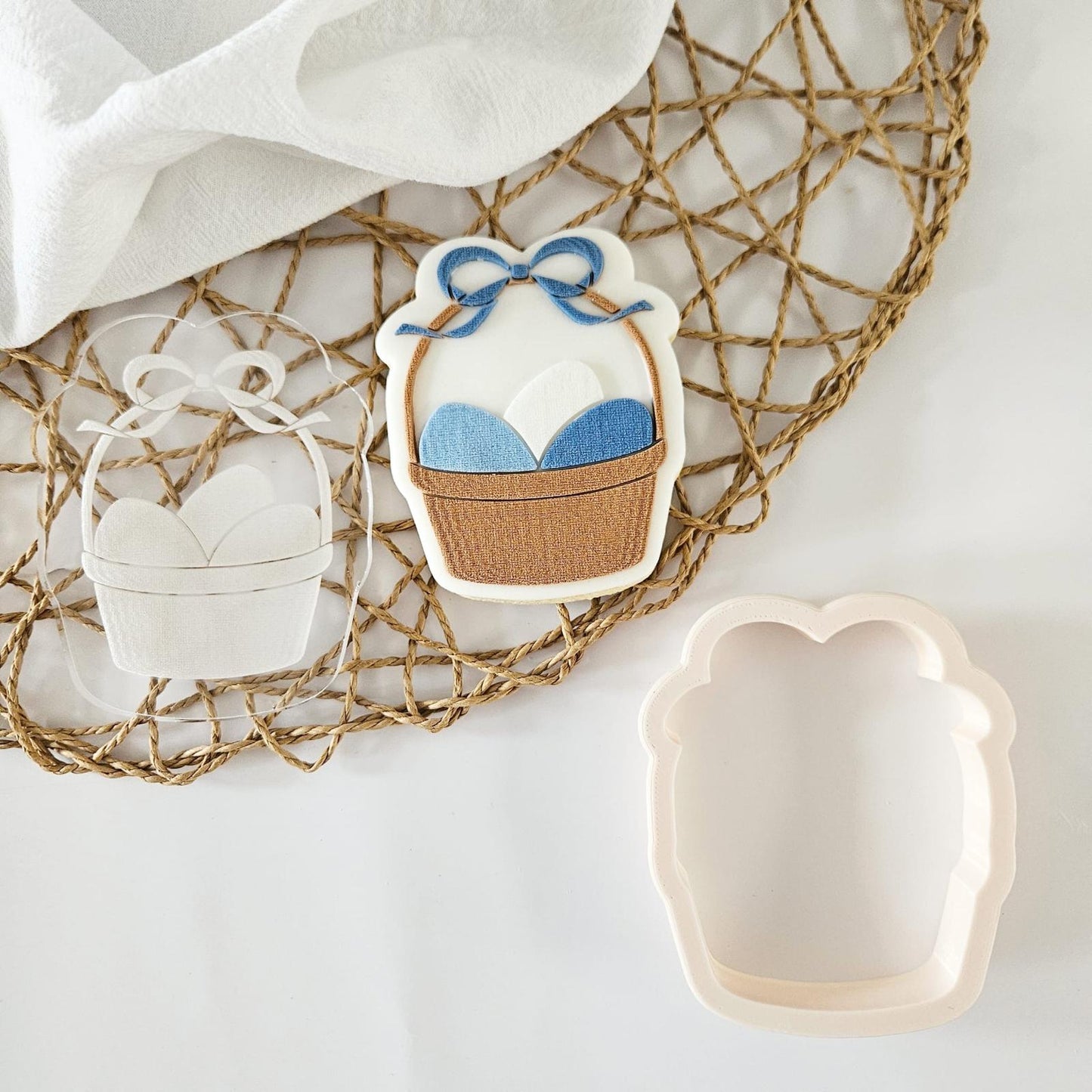 #054 - Easter Basket with Bow