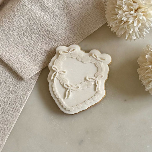 #06 - Heart Vintage Cake