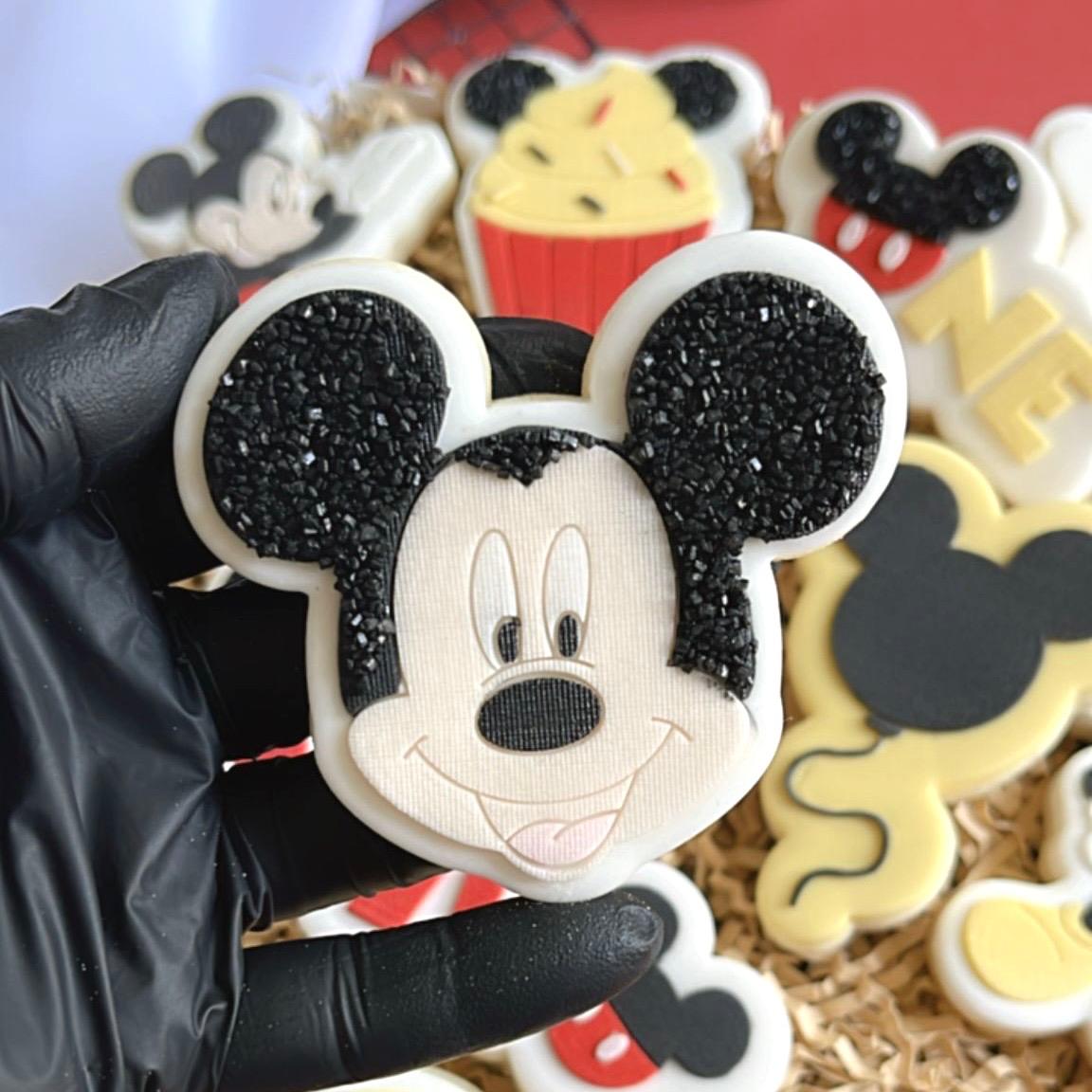 #01 - Mickey Head