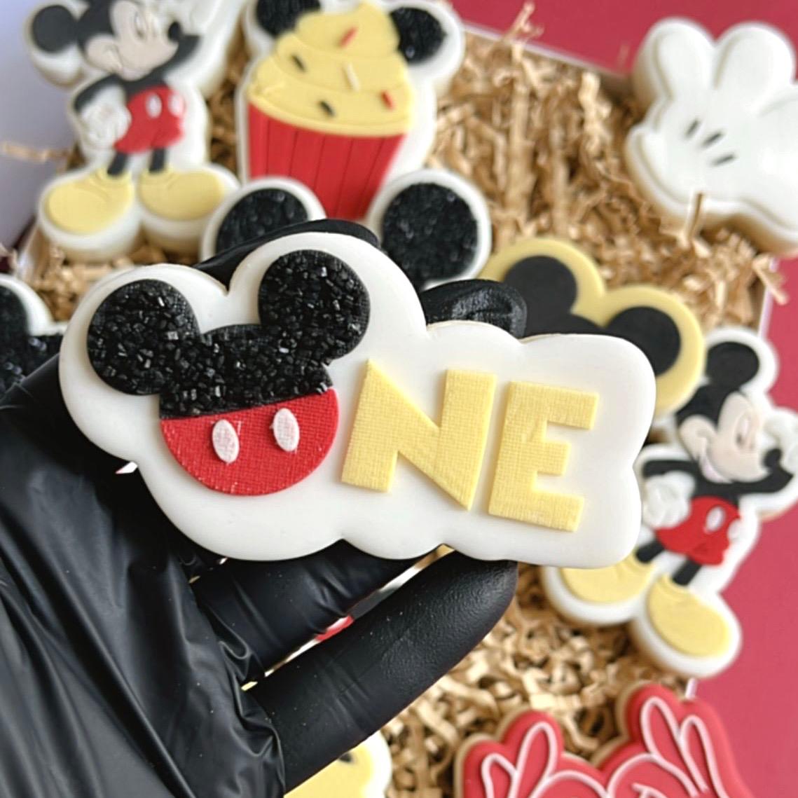 #10 - One Mickey