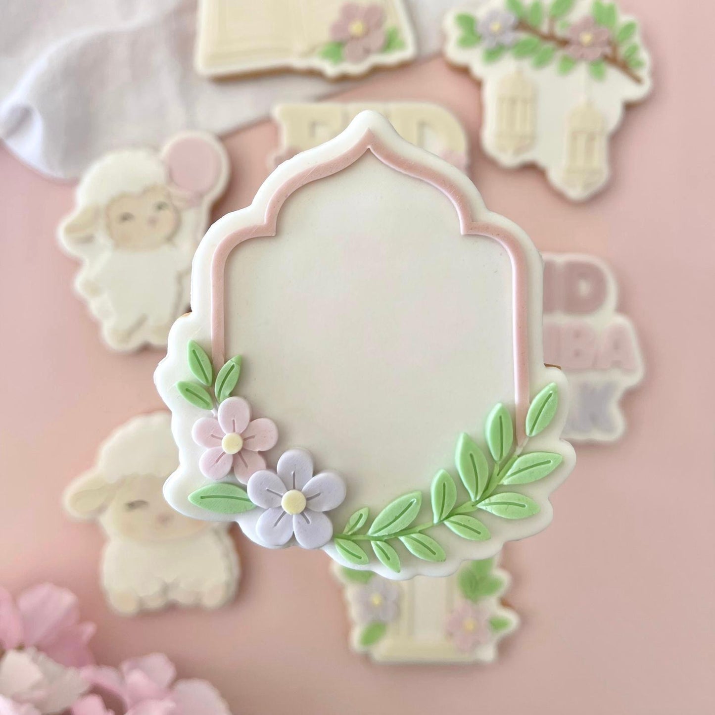 #076 - Arabic Frame