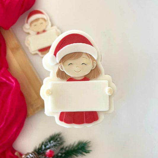 #230 - Petite Fille Marque Place