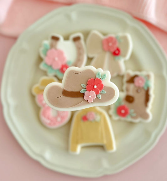 #04 - Chapeau avec fleurs