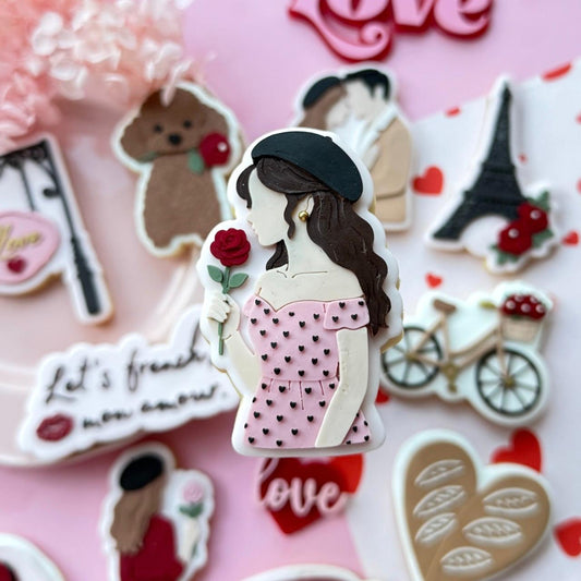 #101 - Fille avec Rose