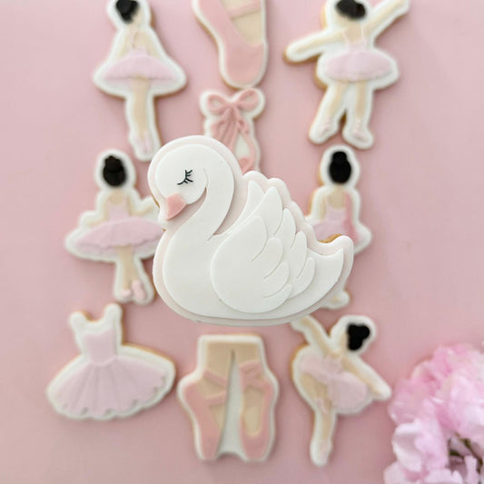 #10 - Swan