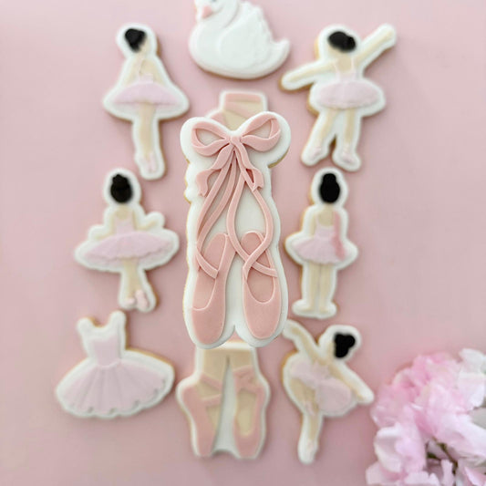 #08 - Slippers with Bow