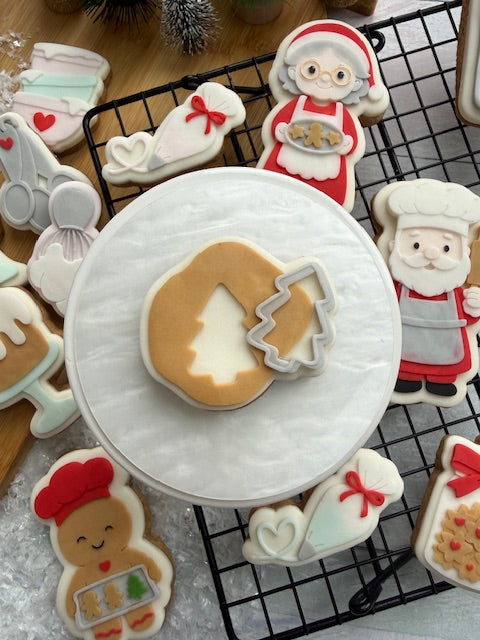 #162 - Biscuits with cookie cutter from Le monde de mely