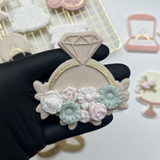 #09 - Floral Ring