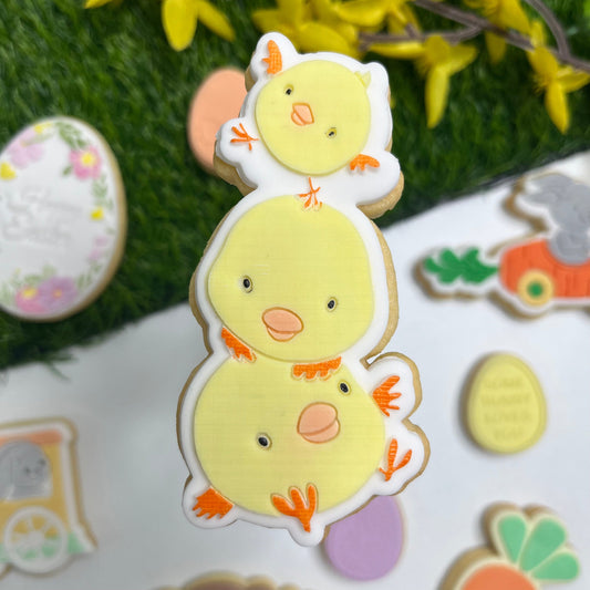 #010 - Trio Chick